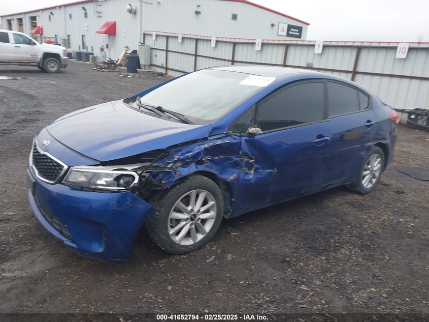 2017 KIA FORTE VIN: 3KPFL4A70HE153114