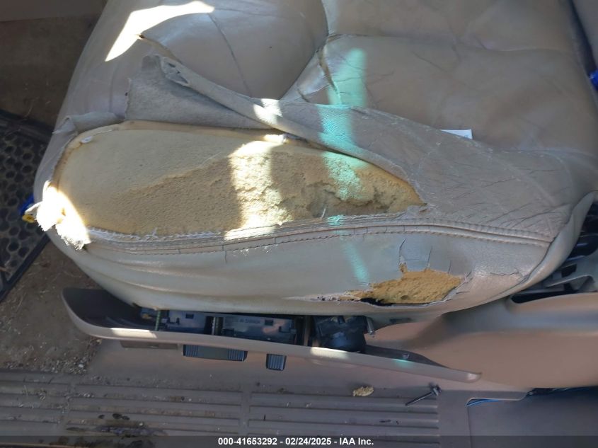 2003 Chevrolet Suburban 1500 Z71 VIN: 1GNFK16Z33R197480 Lot: 41653292