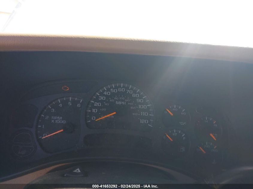 2003 Chevrolet Suburban 1500 Z71 VIN: 1GNFK16Z33R197480 Lot: 41653292