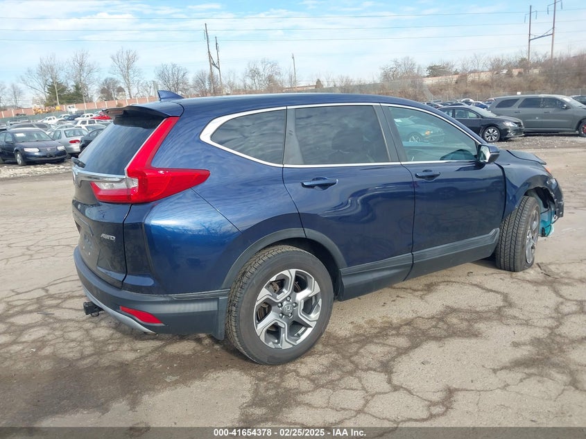2018 HONDA CR-V VIN: 2HKRW2H59JH621405