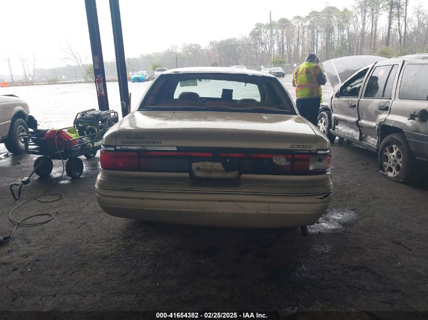 1997 Mercury Grand Marquis Gs VIN: 2MELM74W2VX687451 Lot: 41654382