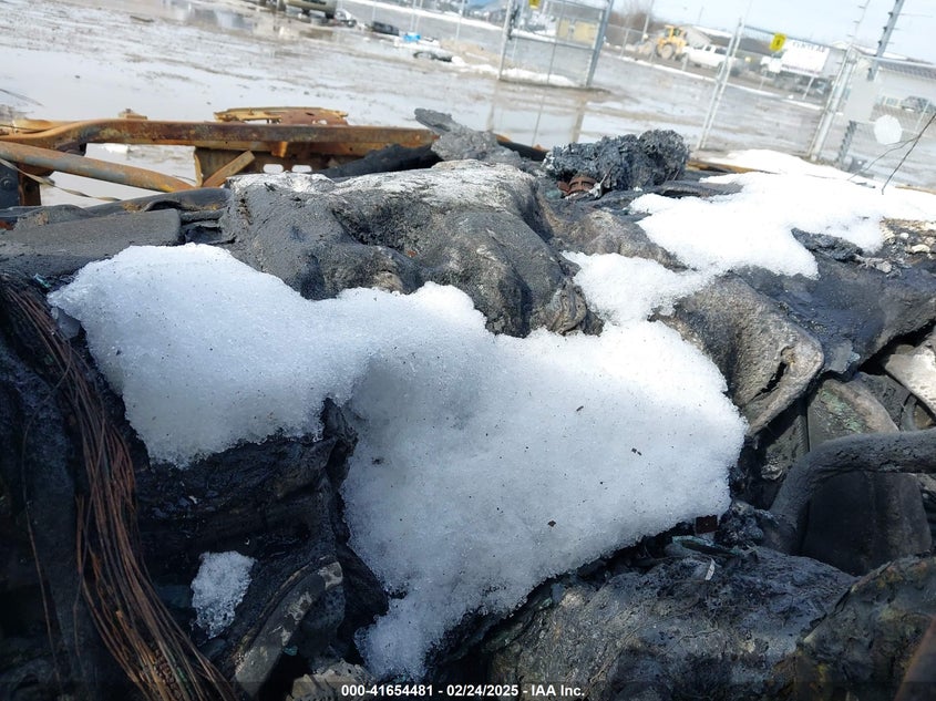 2015 GMC YUKON DENALI - 1GKS2CKJ8FR229500