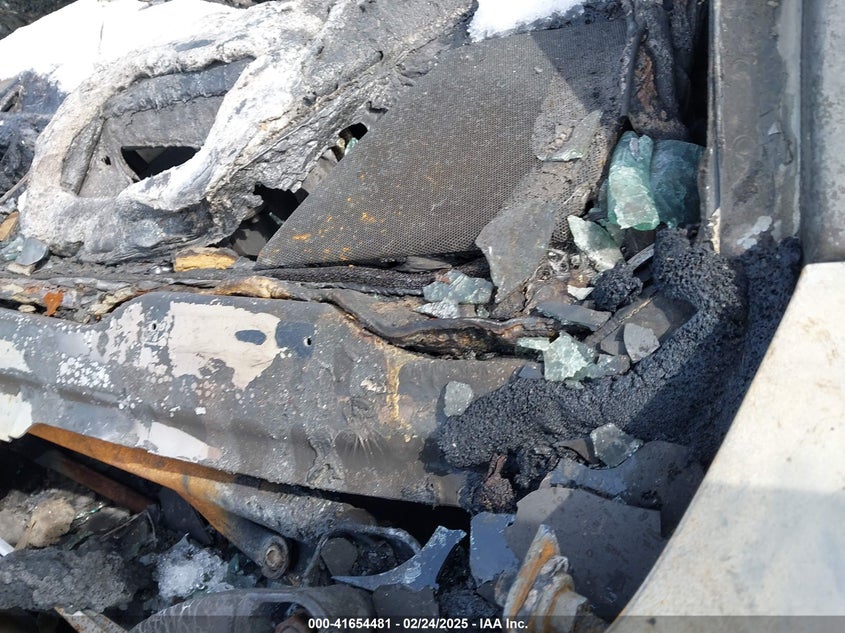 2015 GMC YUKON DENALI - 1GKS2CKJ8FR229500