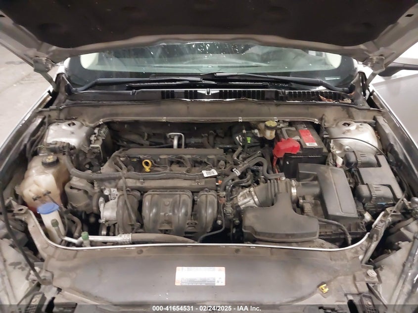 Image 10 of 2017 Ford Fusion  salvage vehicle - Lot #41654531 at IAAI