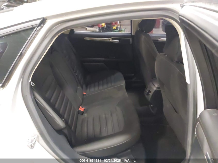 Image 8 of 2017 Ford Fusion  salvage vehicle - Lot #41654531 at IAAI