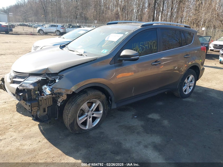 2013 TOYOTA RAV4 XLE - 2T3WFREV8DW008768