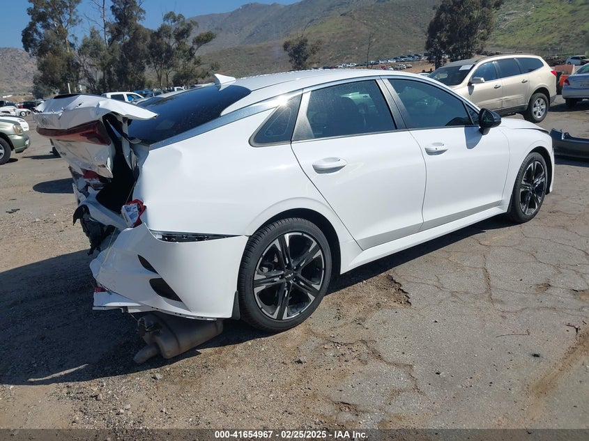 2022 KIA K5 VIN: 5XXG64J29NG162607