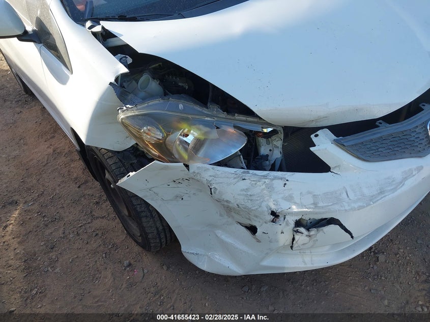2012 HONDA FIT VIN: JHMGE8H32CS001963