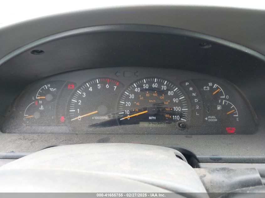 2002 Toyota Tundra Sr5 V8 VIN: 5TBBT44112S227815 Lot: 41655755