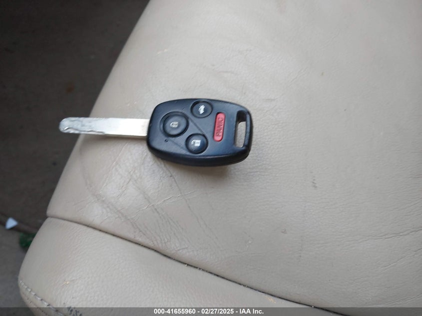 2008 HONDA ACCORD VIN: 1HGCP368X8A023526
