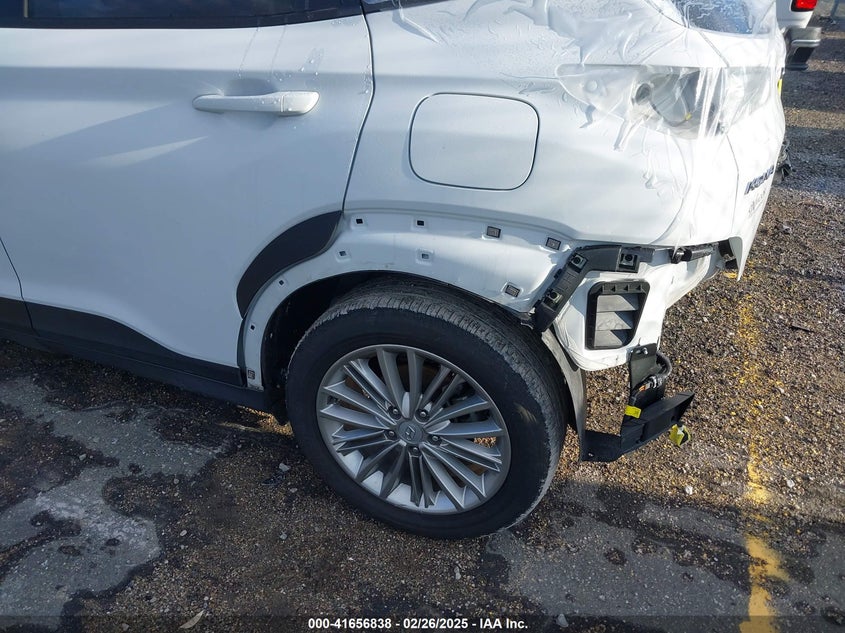 2021 HYUNDAI KONA SEL - KM8K22AAXMU647635