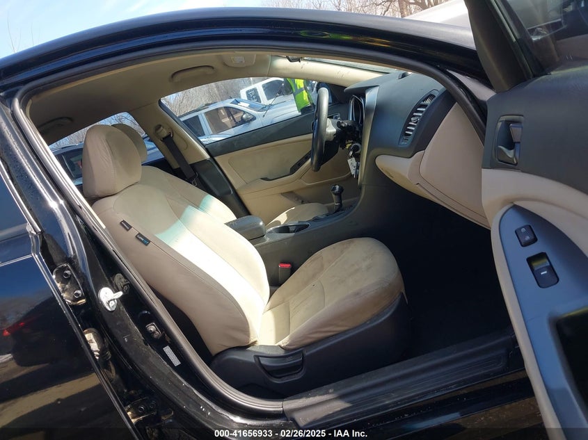 2015 KIA OPTIMA VIN: KNAGM4A71F5652818