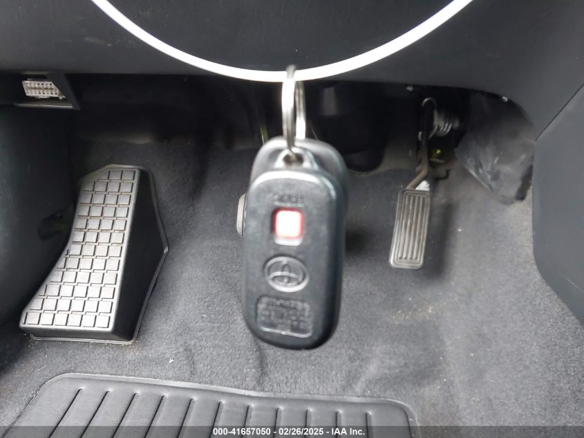 2005 Toyota Matrix Xr VIN: 2T1KR32E95C484773 Lot: 41657050