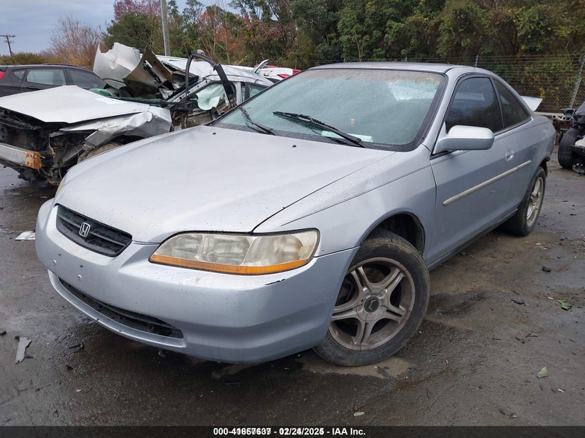 1HGCG2240WA016501 1998 HONDA ACCORD photo no. 2