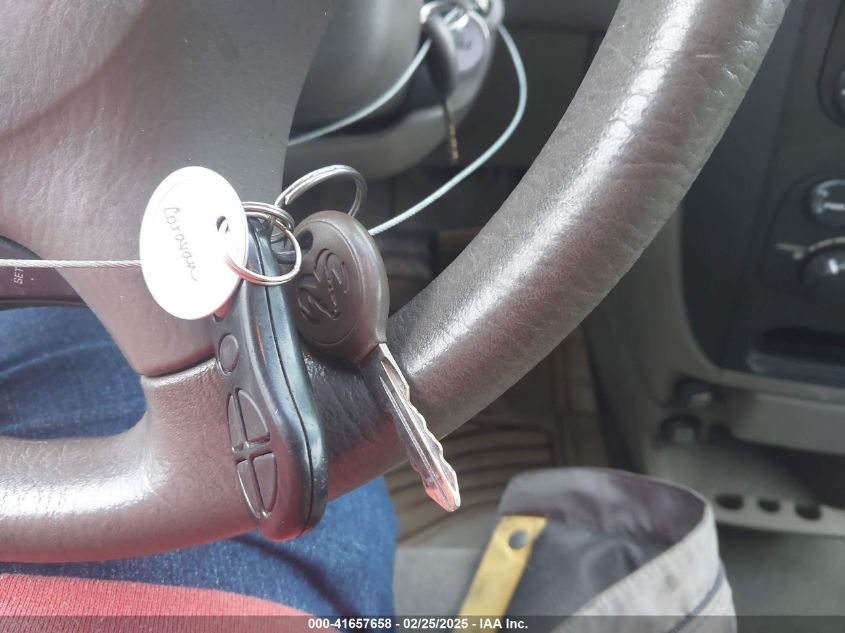 2002 Dodge Grand Caravan Sport VIN: 2B8GP44372R642872 Lot: 41657658