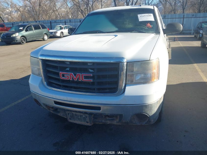 2007 GMC Sierra 2500Hd Work Truck VIN: 1GTHK24K77E600581 Lot: 41657680