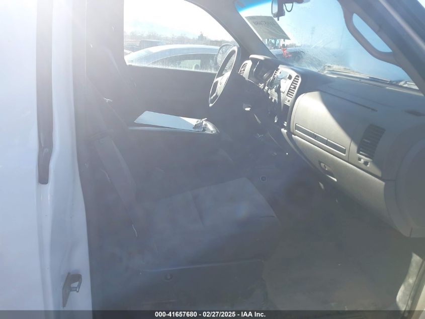 2007 GMC Sierra 2500Hd Work Truck VIN: 1GTHK24K77E600581 Lot: 41657680