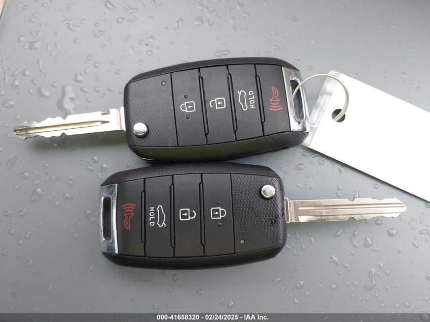 2018 KIA FORTE VIN: 3KPFL4A71JE261201