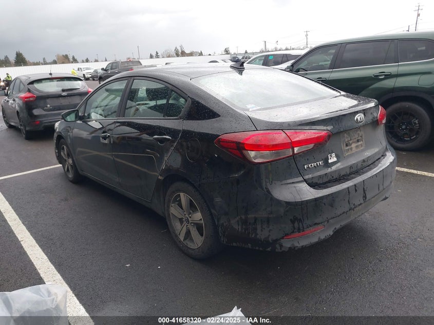 2018 KIA FORTE VIN: 3KPFL4A71JE261201