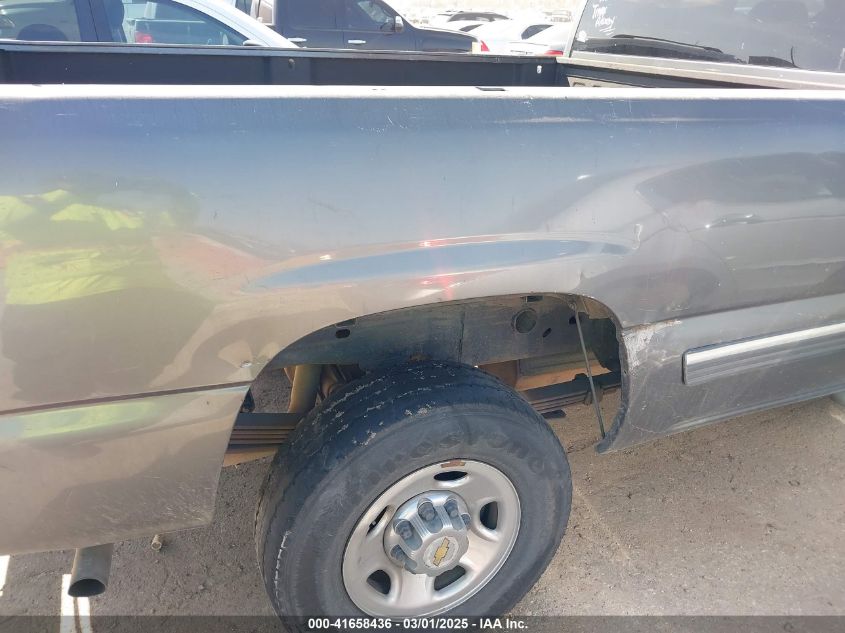 2000 Chevrolet Silverado 2500 Ls VIN: 1GCGC29U4YE401704 Lot: 41658436