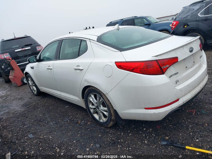 2011 KIA OPTIMA VIN: KNAGN4A75B5076741