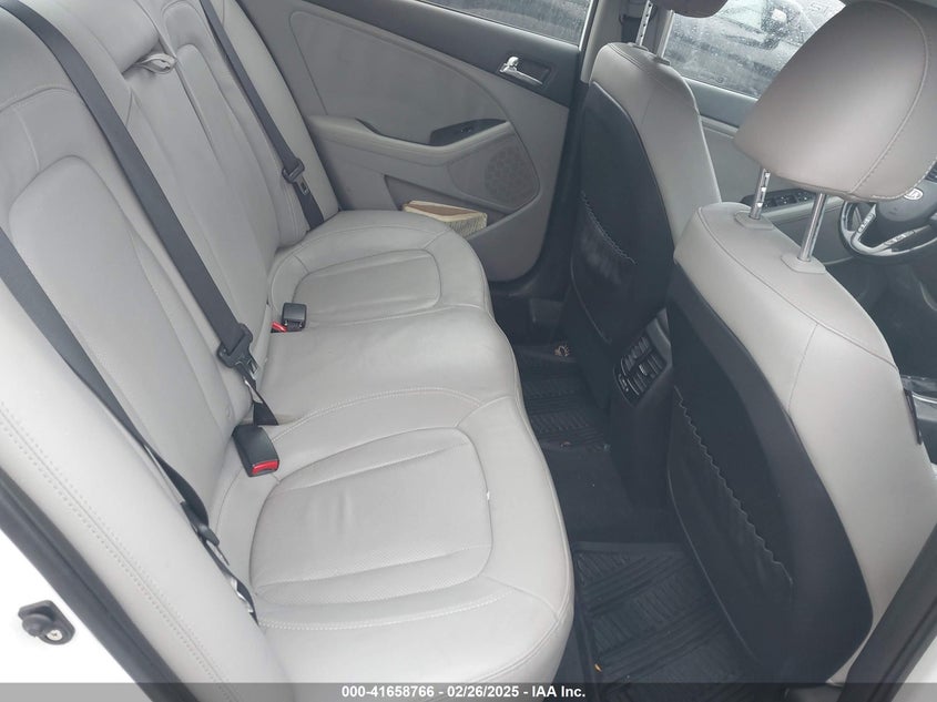 2011 KIA OPTIMA VIN: KNAGN4A75B5076741