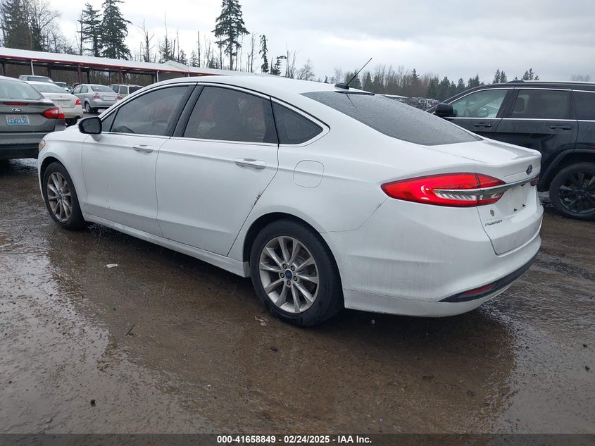 2017 FORD FUSION VIN: 3FA6P0HD8HR131367