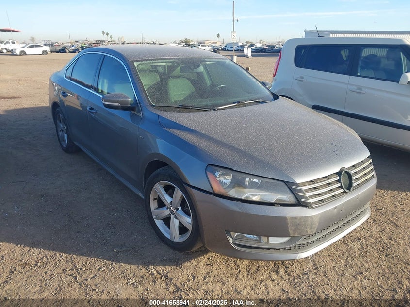 2015 VOLKSWAGEN PASSAT VIN: 1VWAT7A38FC117925