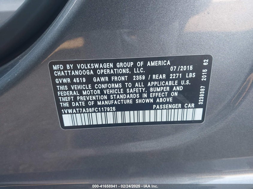 2015 VOLKSWAGEN PASSAT VIN: 1VWAT7A38FC117925