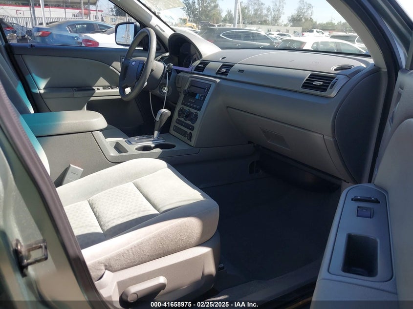 2006 FORD FIVE HUNDRED VIN: 1FAFP23146G136787