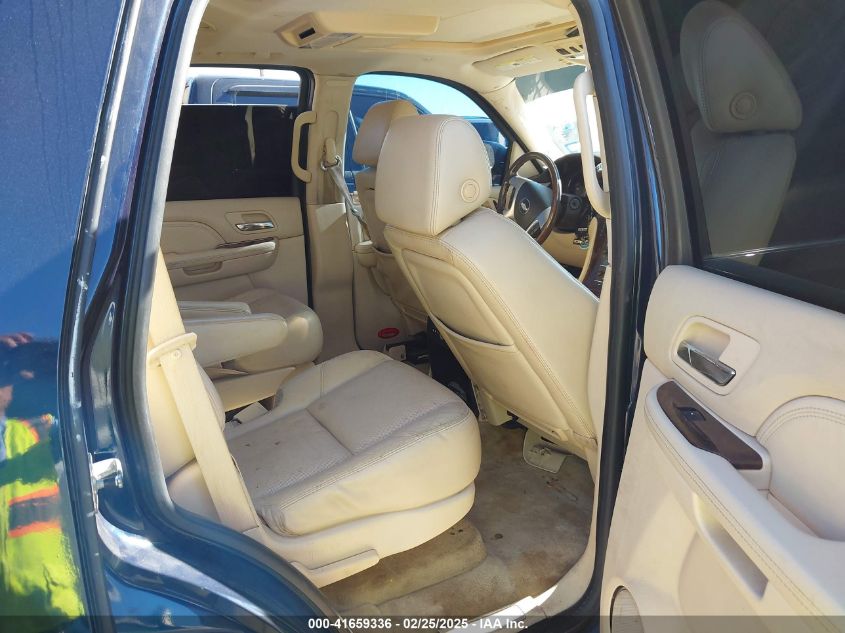 2007 Cadillac Escalade Standard VIN: 1GYEC63827R368794 Lot: 41659336