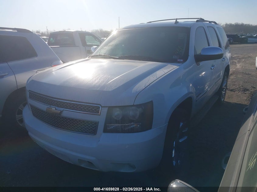2010 CHEVROLET TAHOE VIN: 1GNUKCE01AR197786