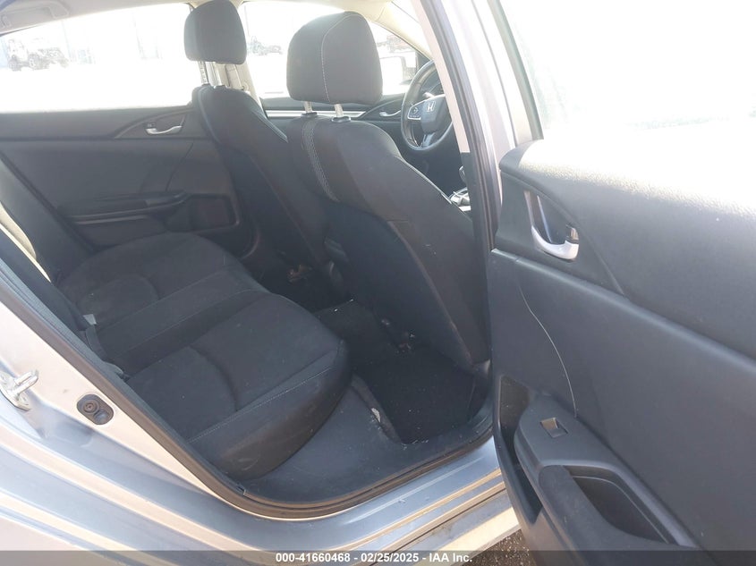 2018 HONDA CIVIC VIN: 19XFC2F5XJE025979