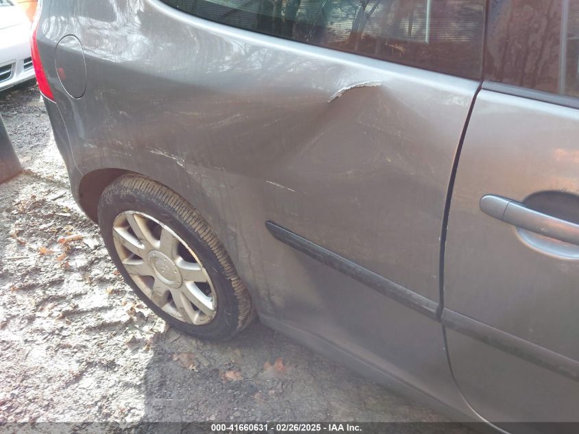 2007 Volkswagen Rabbit 2-Door VIN: WVWBR71K67W120447 Lot: 41660631