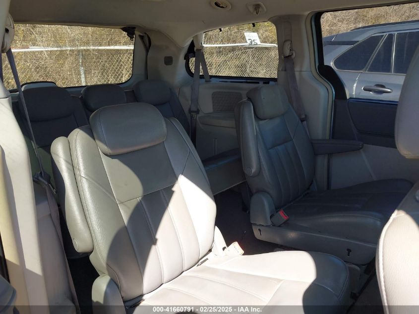 2008 Chrysler Town & Country Touring VIN: 2A8HR54PX8R837586 Lot: 41660791