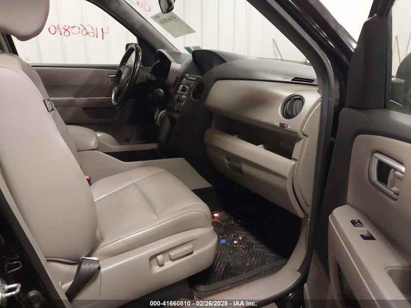 2013 HONDA PILOT VIN: 5FNYF4H53DB056756
