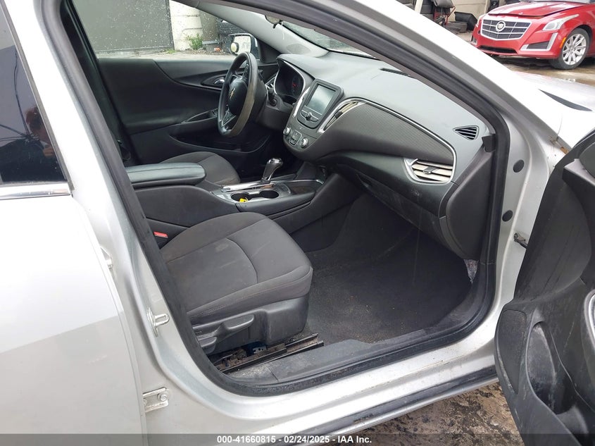 2018 CHEVROLET MALIBU VIN: 1G1ZD5ST8JF189388