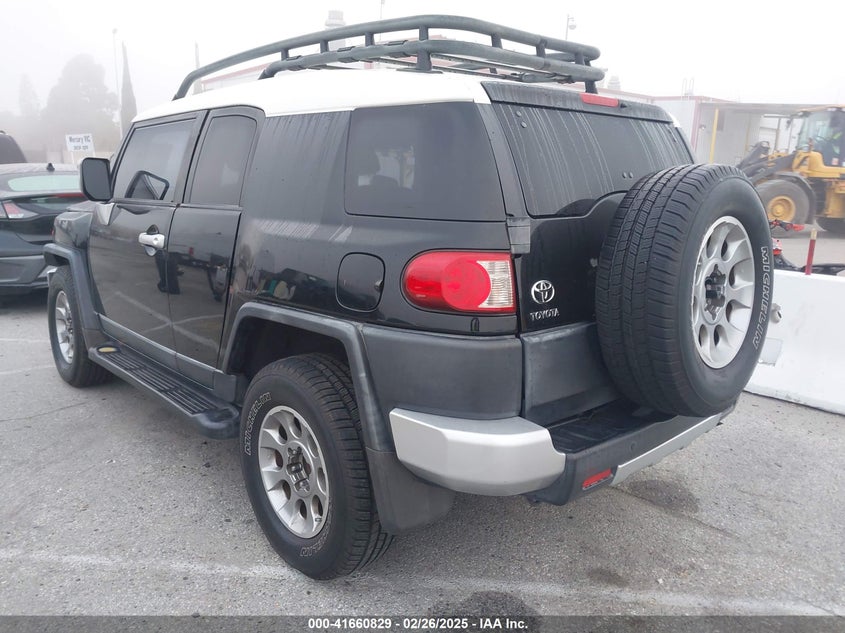 2008 TOYOTA FJ CRUISER VIN: JTEZU11FX80019800