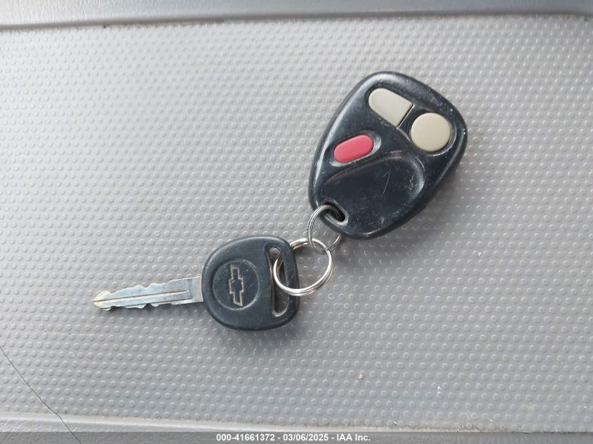 2001 Chevrolet Silverado 1500 Ls VIN: 2GCEC19T111196987 Lot: 41661372