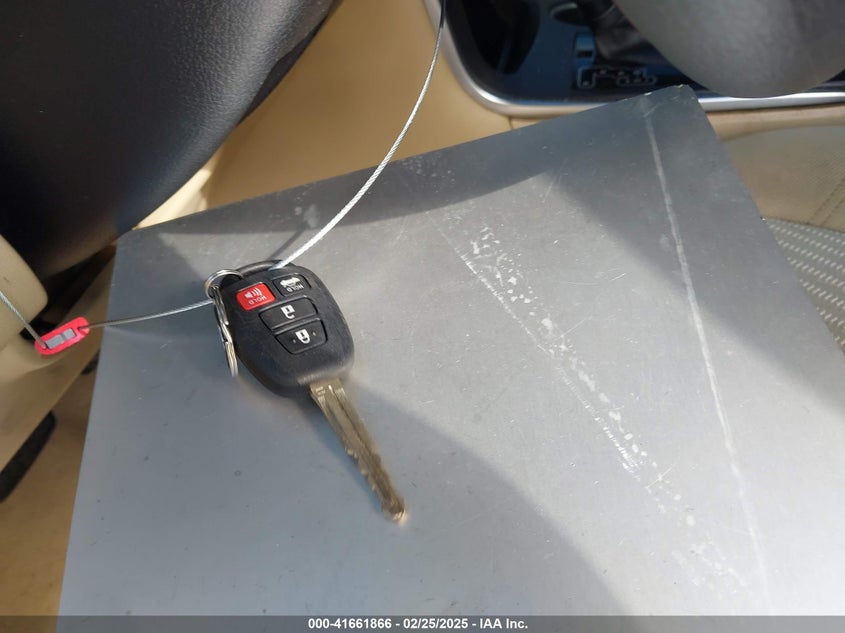 2016 TOYOTA CAMRY VIN: 4T4BF1FK1GR530682