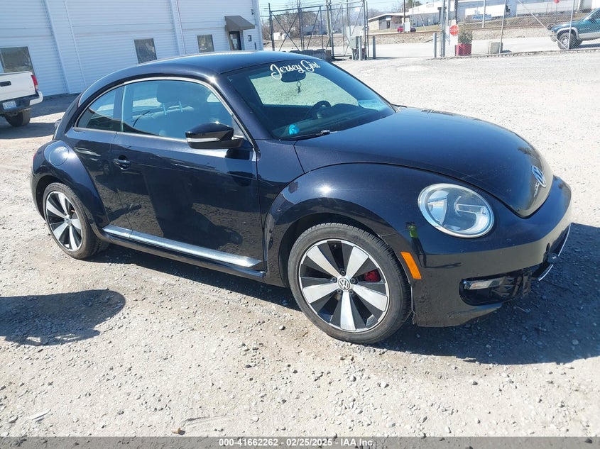 2013 VOLKSWAGEN BEETLE 2.0T TURBO - 3VWVA7AT8DM608501