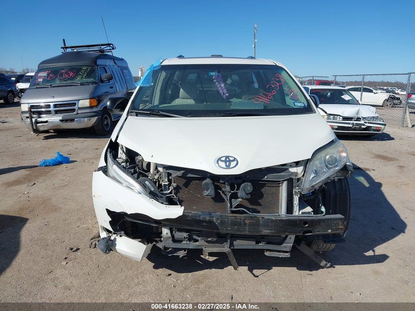 2011 TOYOTA SIENNA VIN: 5TDYK3DCXBS126143