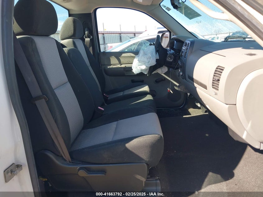 2008 CHEVROLET SILVERADO 1500 VIN: 1GCEC14XX8Z314823