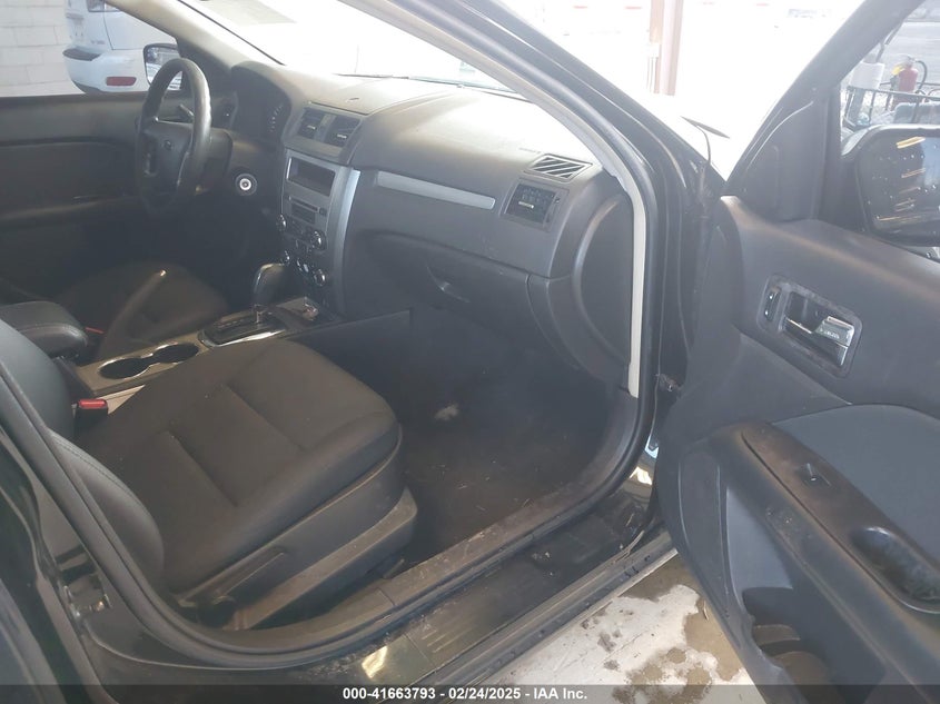 2012 FORD FUSION VIN: 3FAHP0HA6CR260182