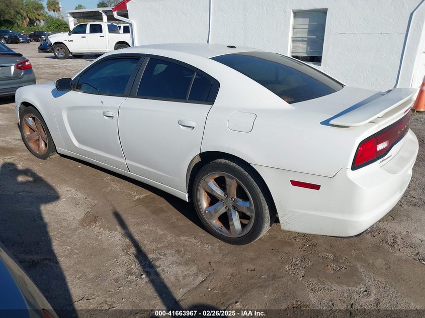 2011 DODGE CHARGER VIN: 2B3CL3CG2BH527648