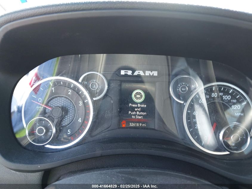 2024 Ram 2500 Big Horn 4X4 6'4 Box VIN: 3C6UR5DL5RG266610 Lot: 41664829