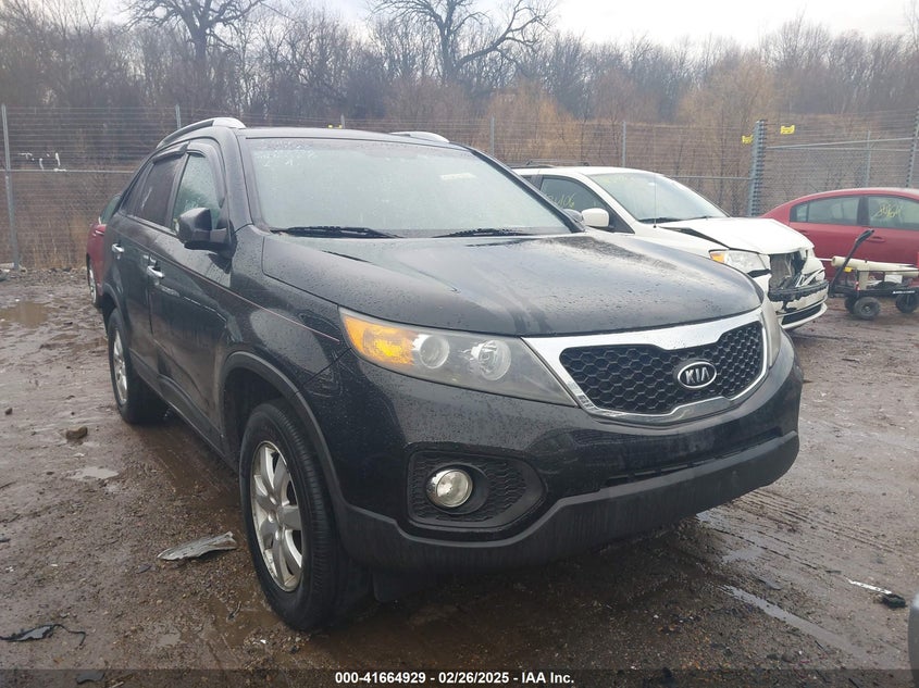 2011 KIA SORENTO VIN: 5XYKT3A1XBG130700