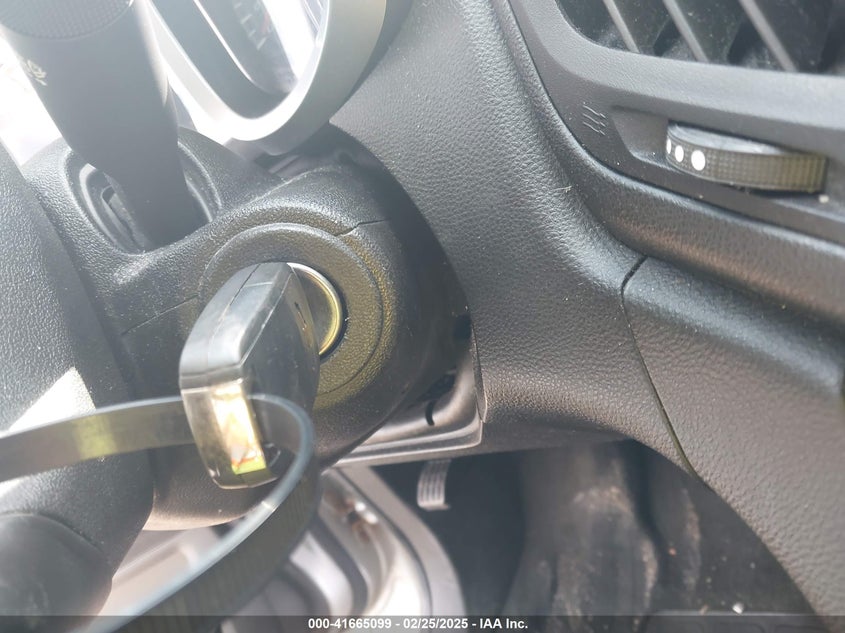 2013 CHEVROLET EQUINOX VIN: 1GNFLEEK1DZ104983