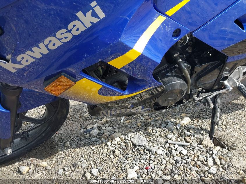 2003 Kawasaki Ex250 F VIN: JKAEXMF113A098652 Lot: 41665146