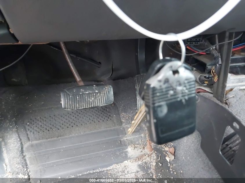 2001 Ford F-150 Xl/Xlt VIN: 1FTZX17231NA48631 Lot: 41665652